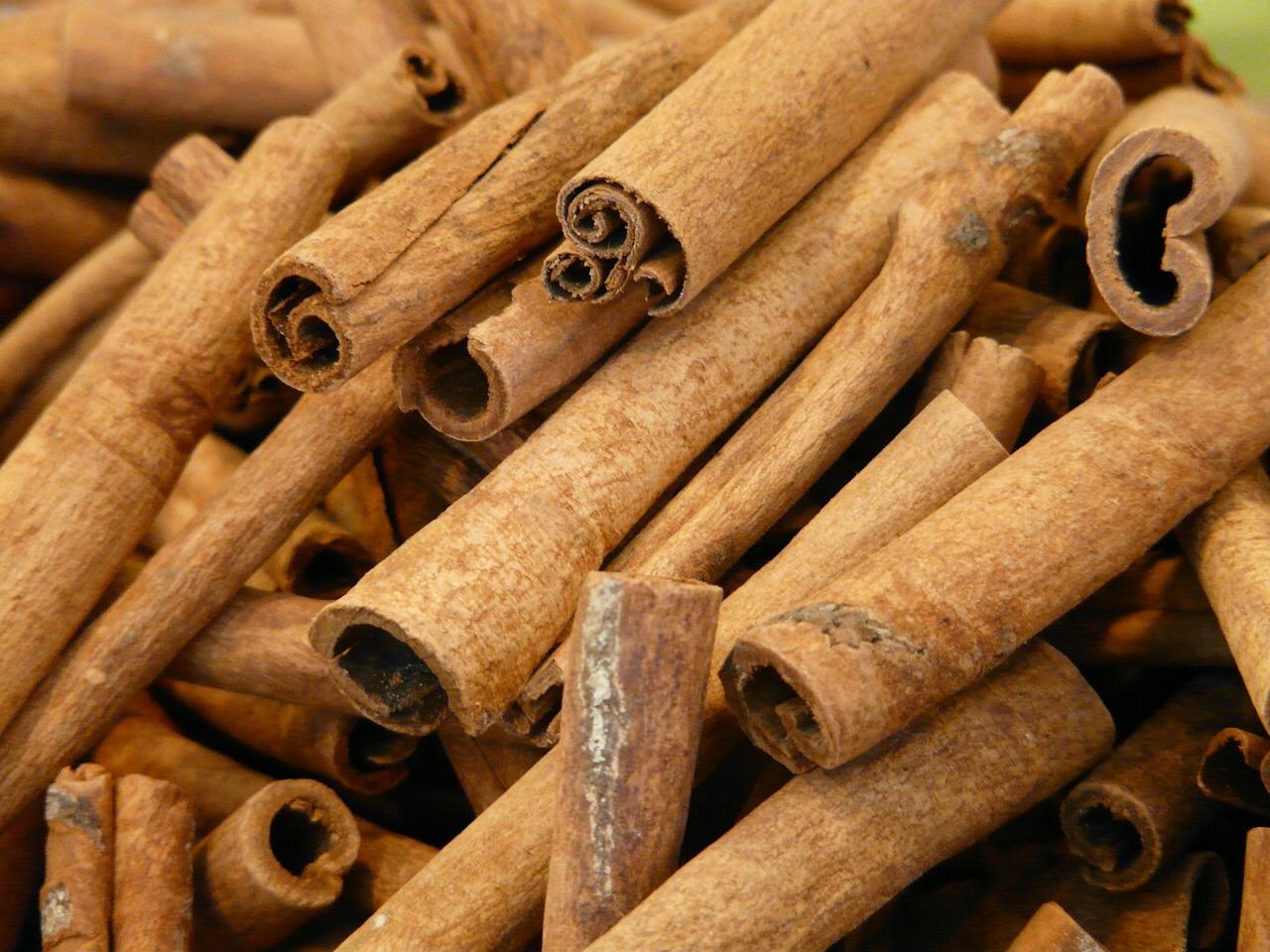 Bougie cannelle x cèdre