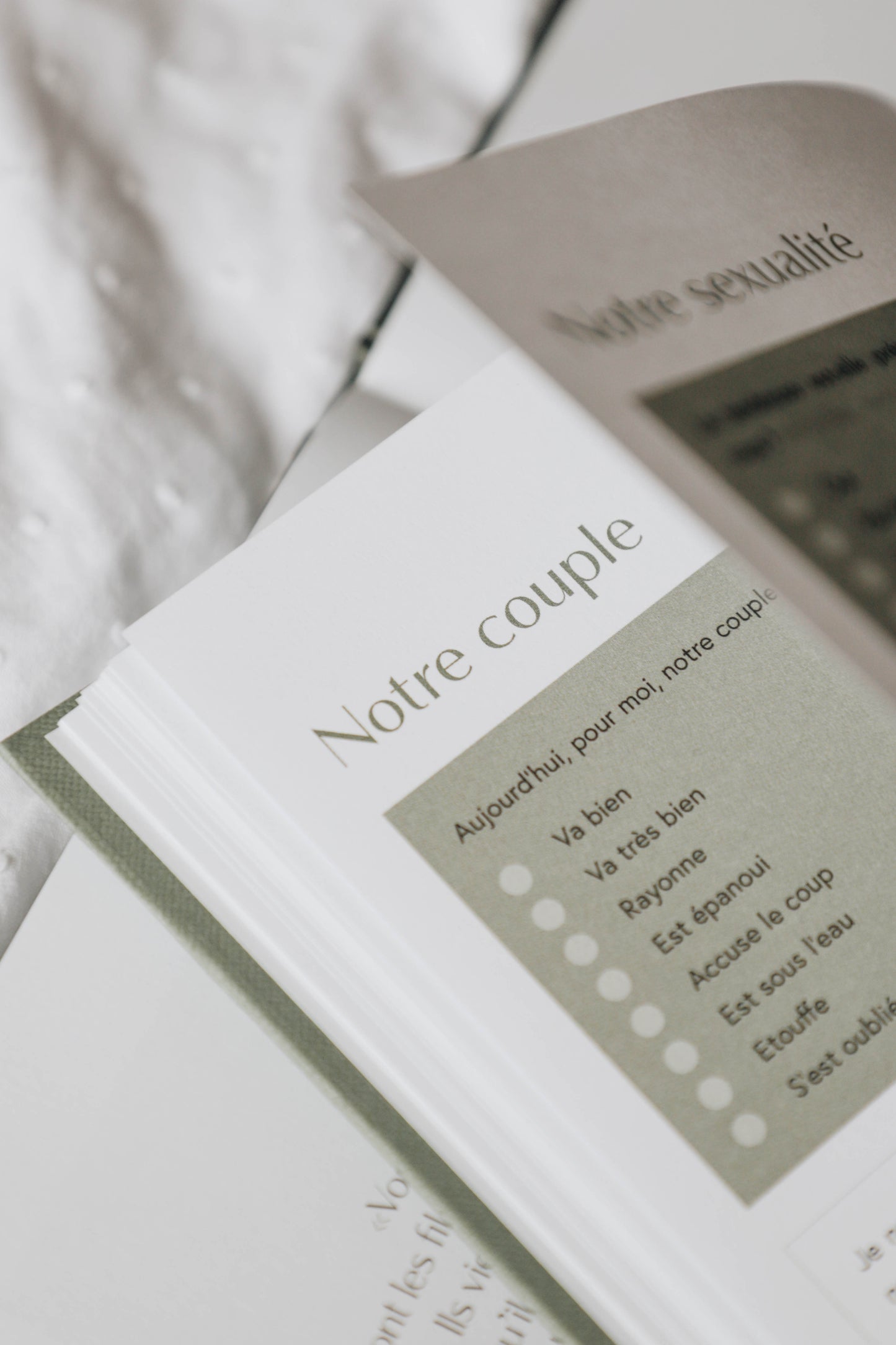 Exemple de rendez-vous romantique dans le carnet Amour Toujours, pour entretenir la flamme après la naissance.