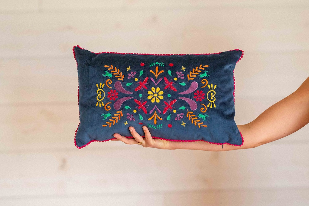 Coussin brodé