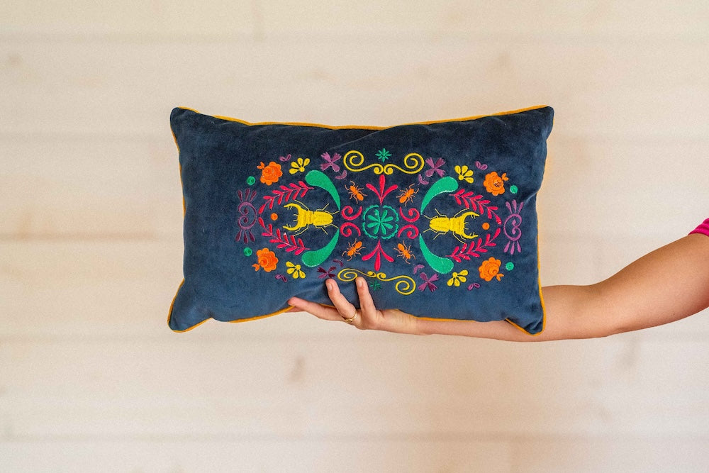 Coussin brodé