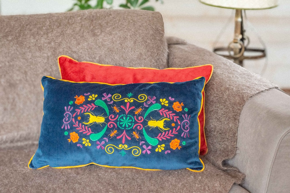 Coussin brodé