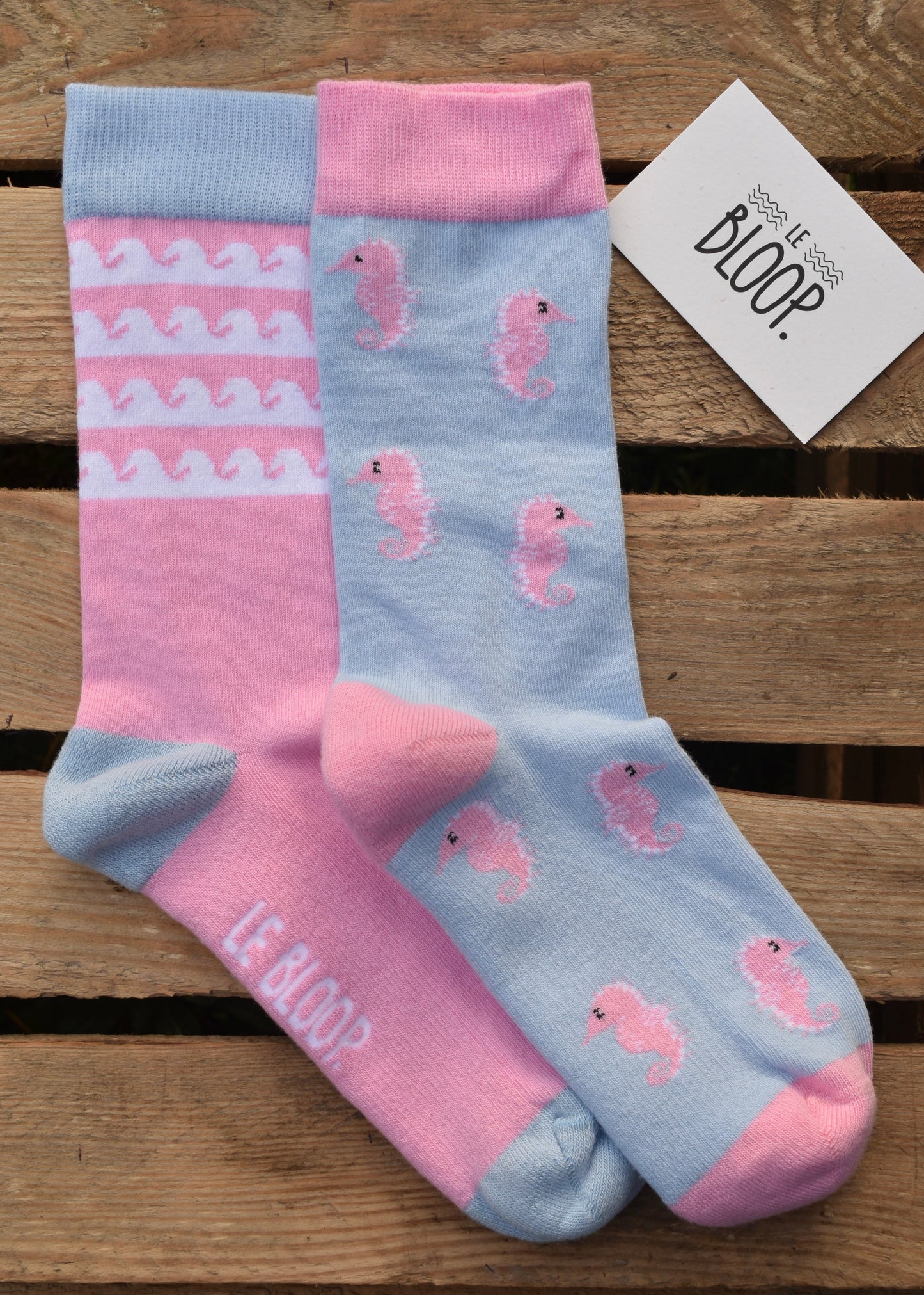 Chaussettes à motifs hippocampes et vagues