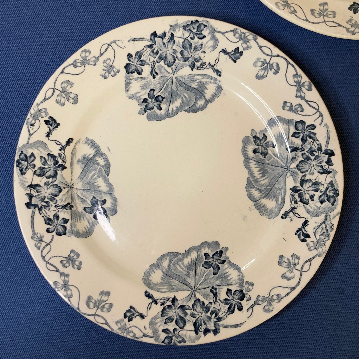 Les Violettes Plat ⌀28cm