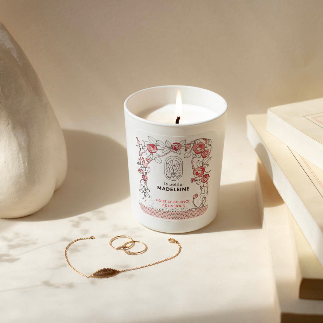 Sous le silence de la Rose - Bougie parfumée
