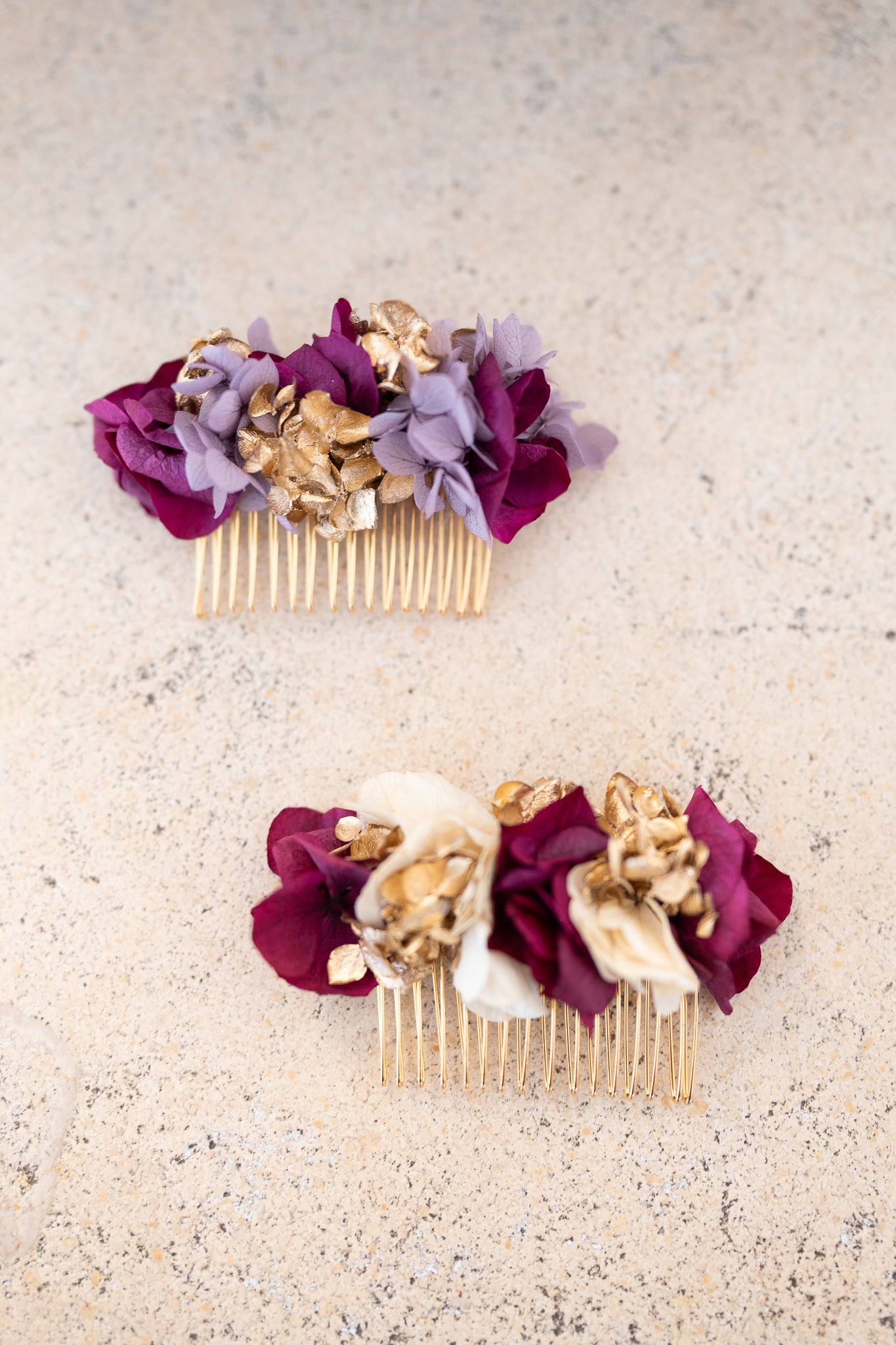 Peigne en fleurs éternelles " Magenta I"