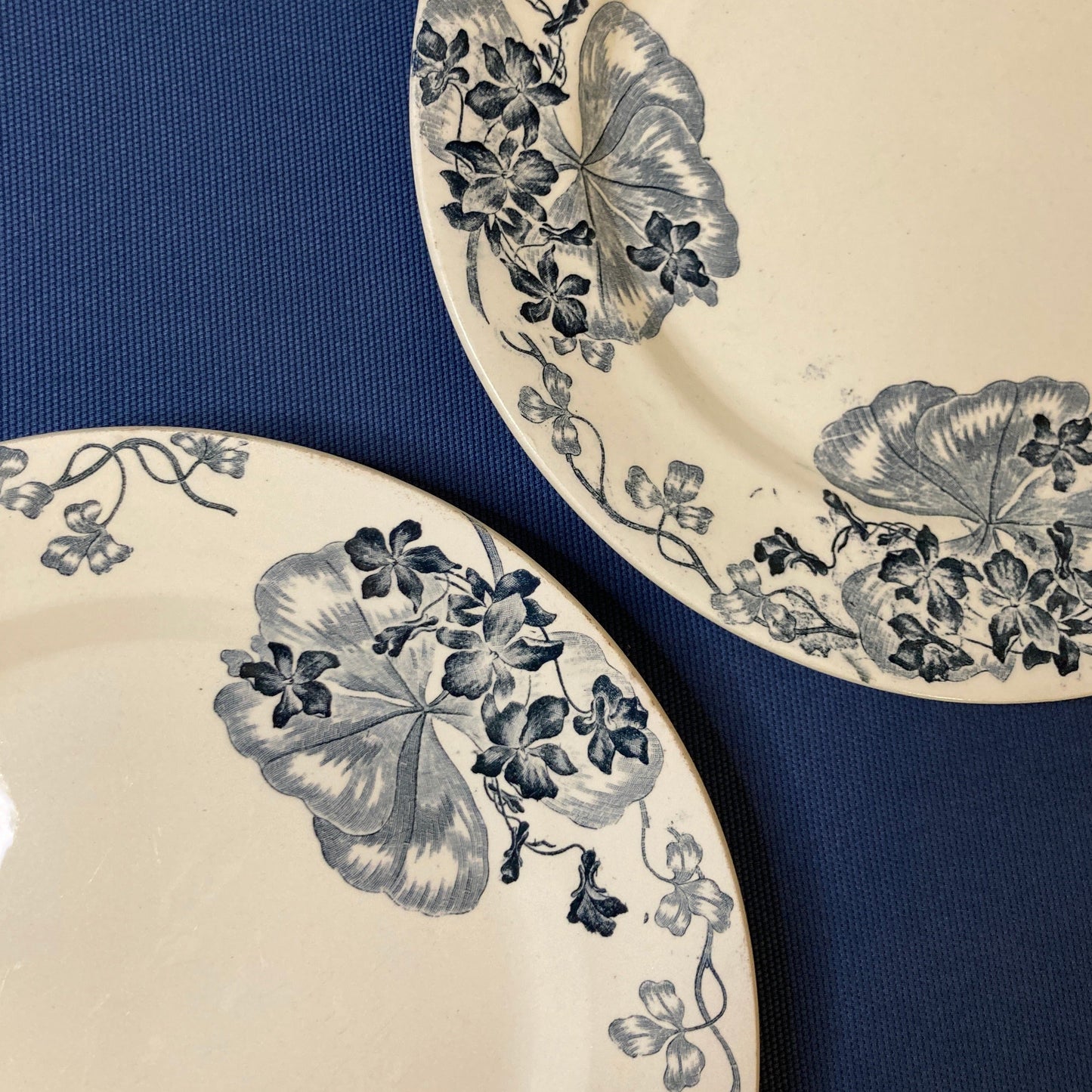 Les Violettes Plat ⌀28cm