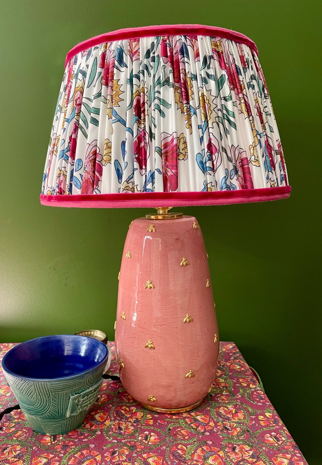 Pied de lampe céramique – Abeille – rose