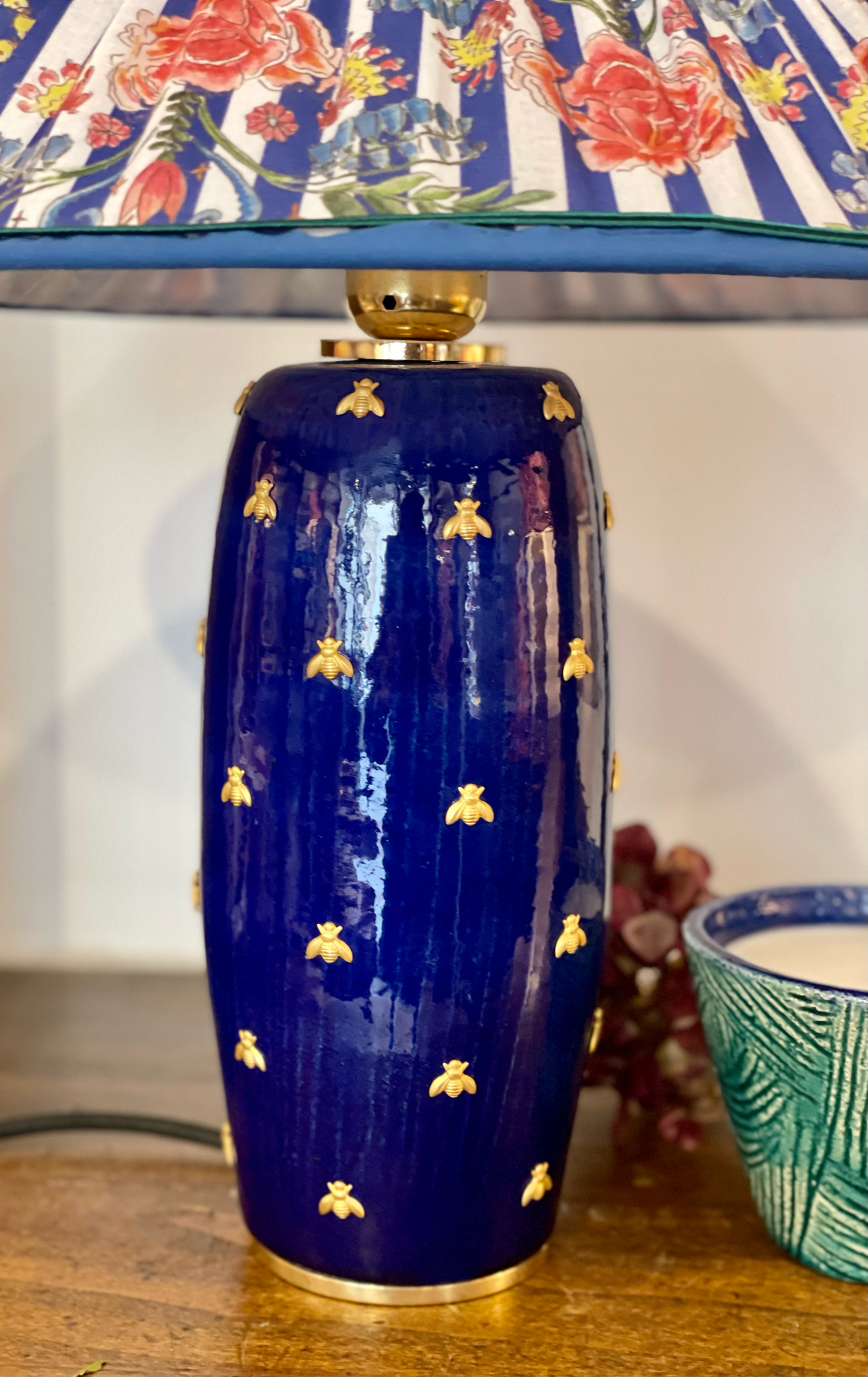 Pied de lampe céramique – Abeille – Bleu cobalt
