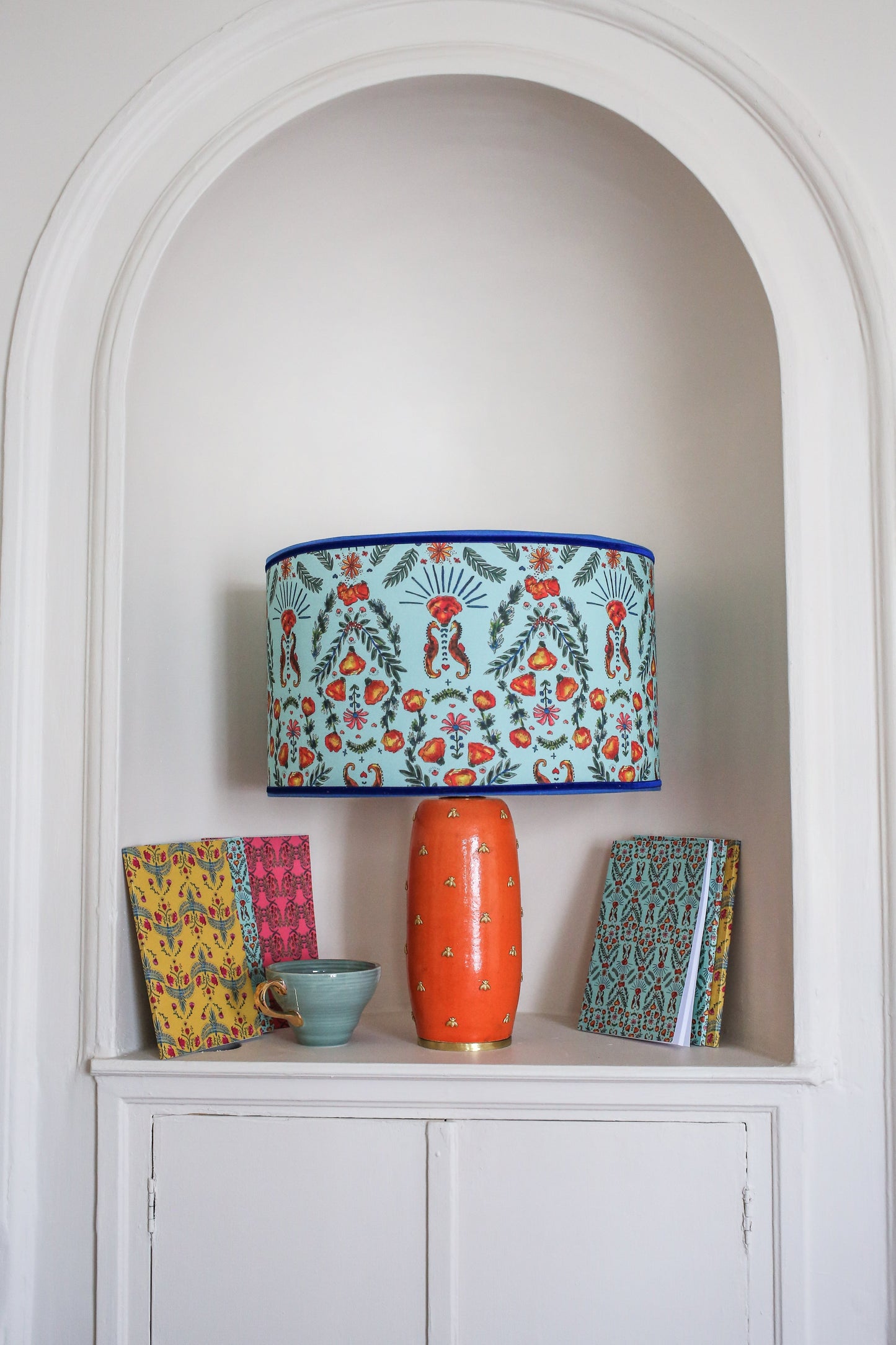 Pied de lampe céramique
– Abeille –
Orange