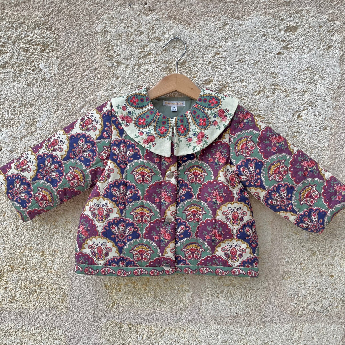 Veste matelassée fleurie