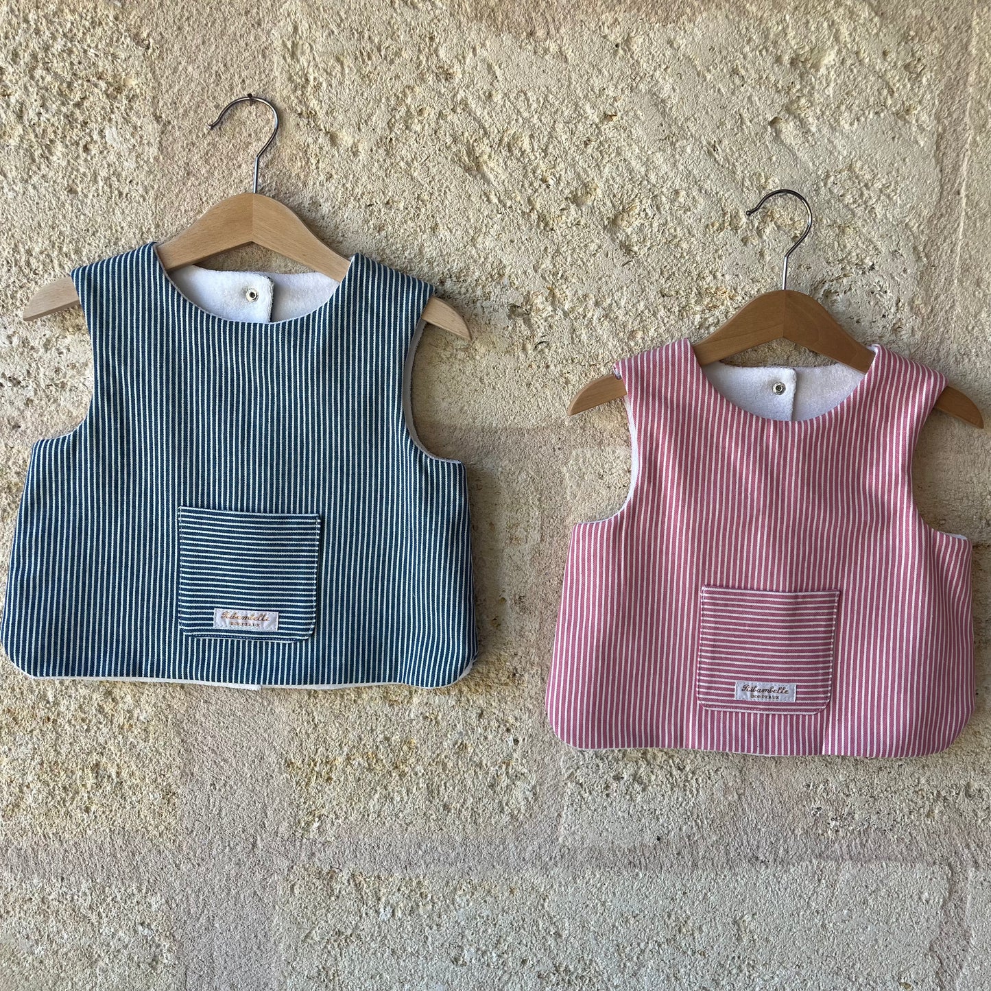 Veste sans manches en toile rayée