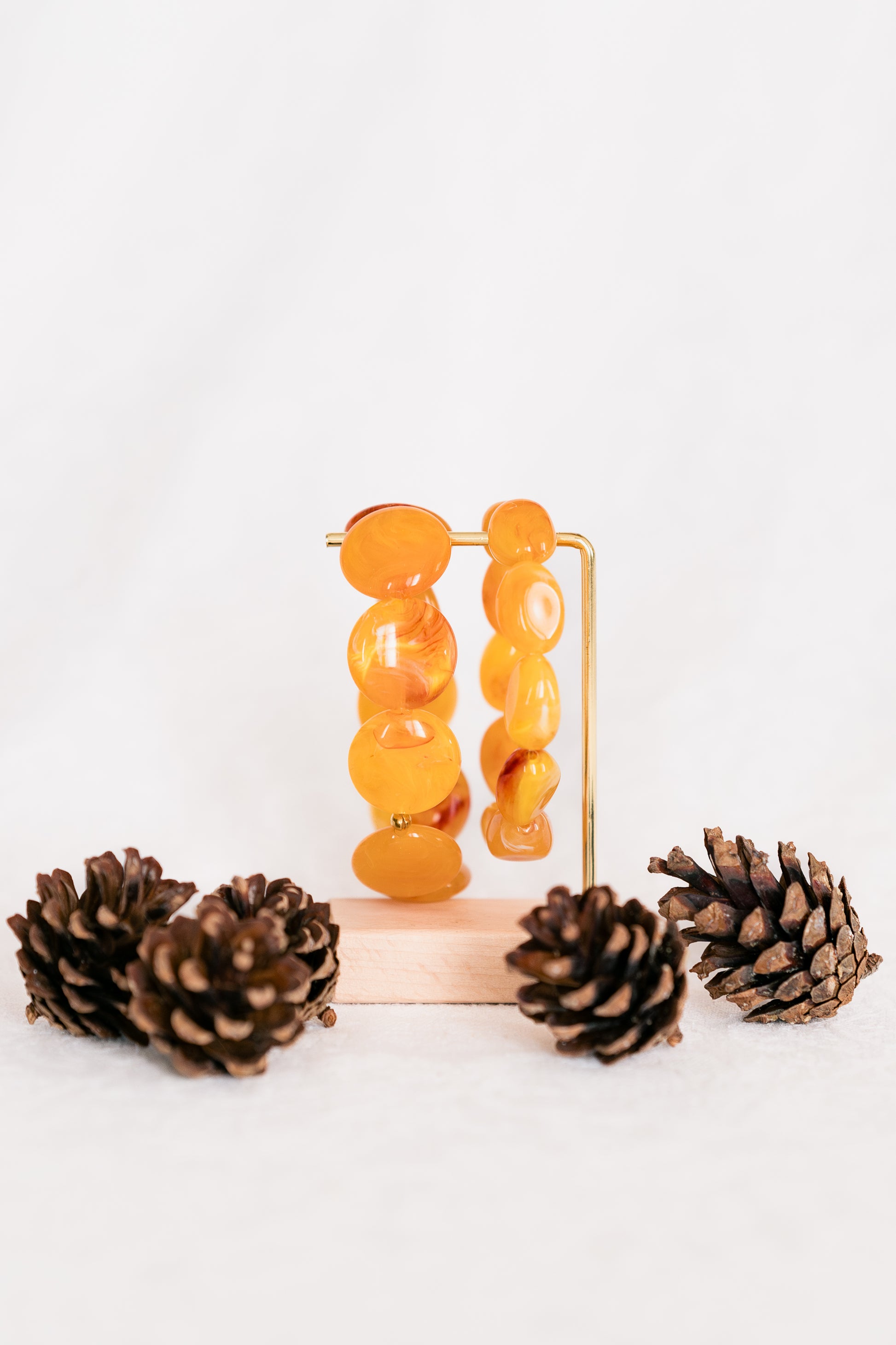 Bracelet couleur ambre de Clarance Bijoux de perle en résine