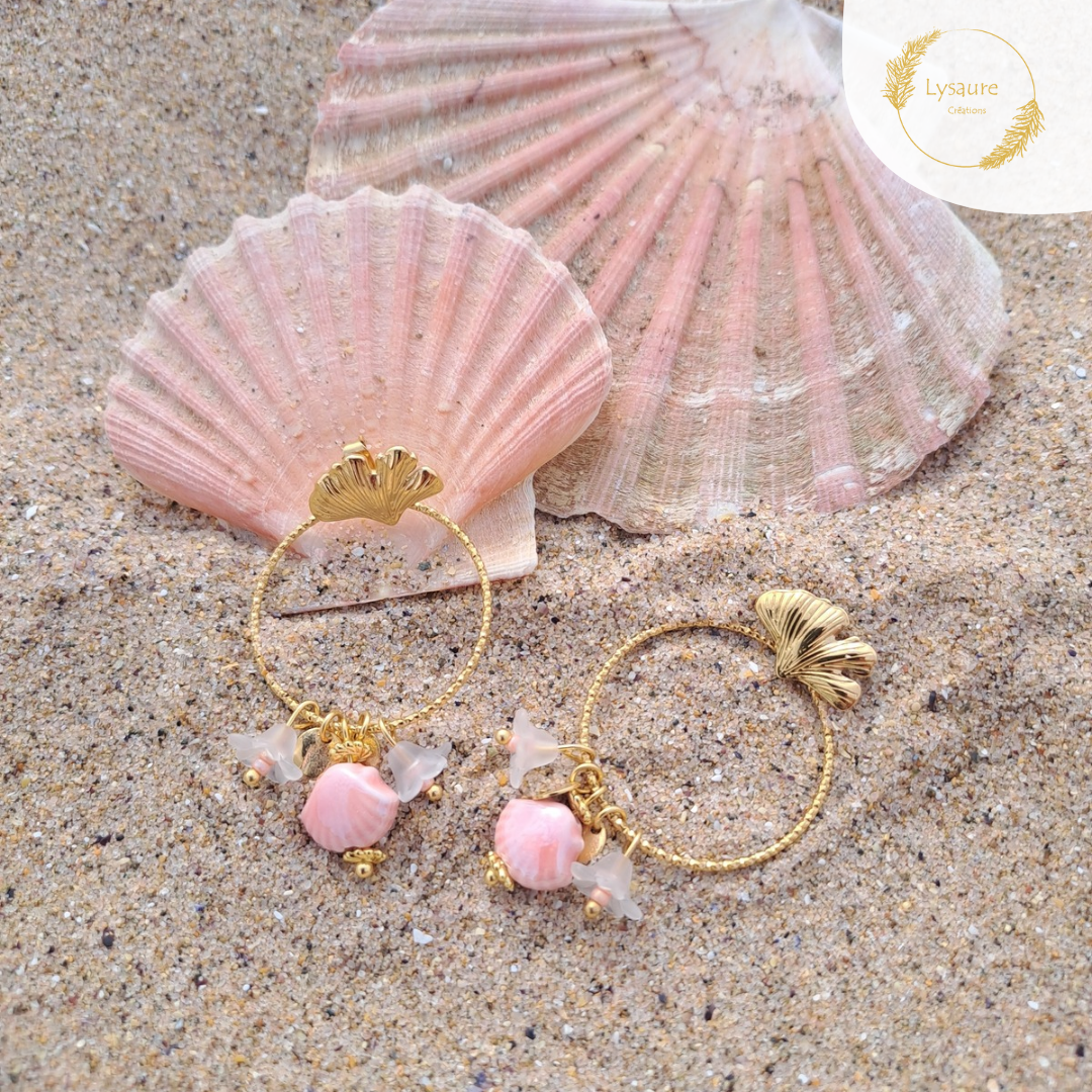 Boucles d'oreilles - oreilles percées