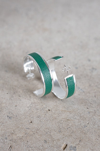 Boucles d'oreilles en cuir de chèvre - artisanal modèle Rosa Bonheur bordeaux finition argent