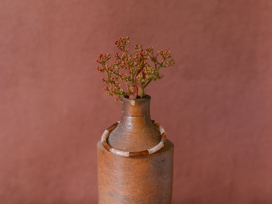 Bracelet de Clarance Bijoux en perles incurvées et perles dorées à l'or fin 24K.