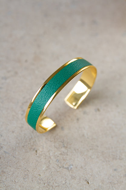Bracelet en cuir de chèvre - artisanal émeraude finition or