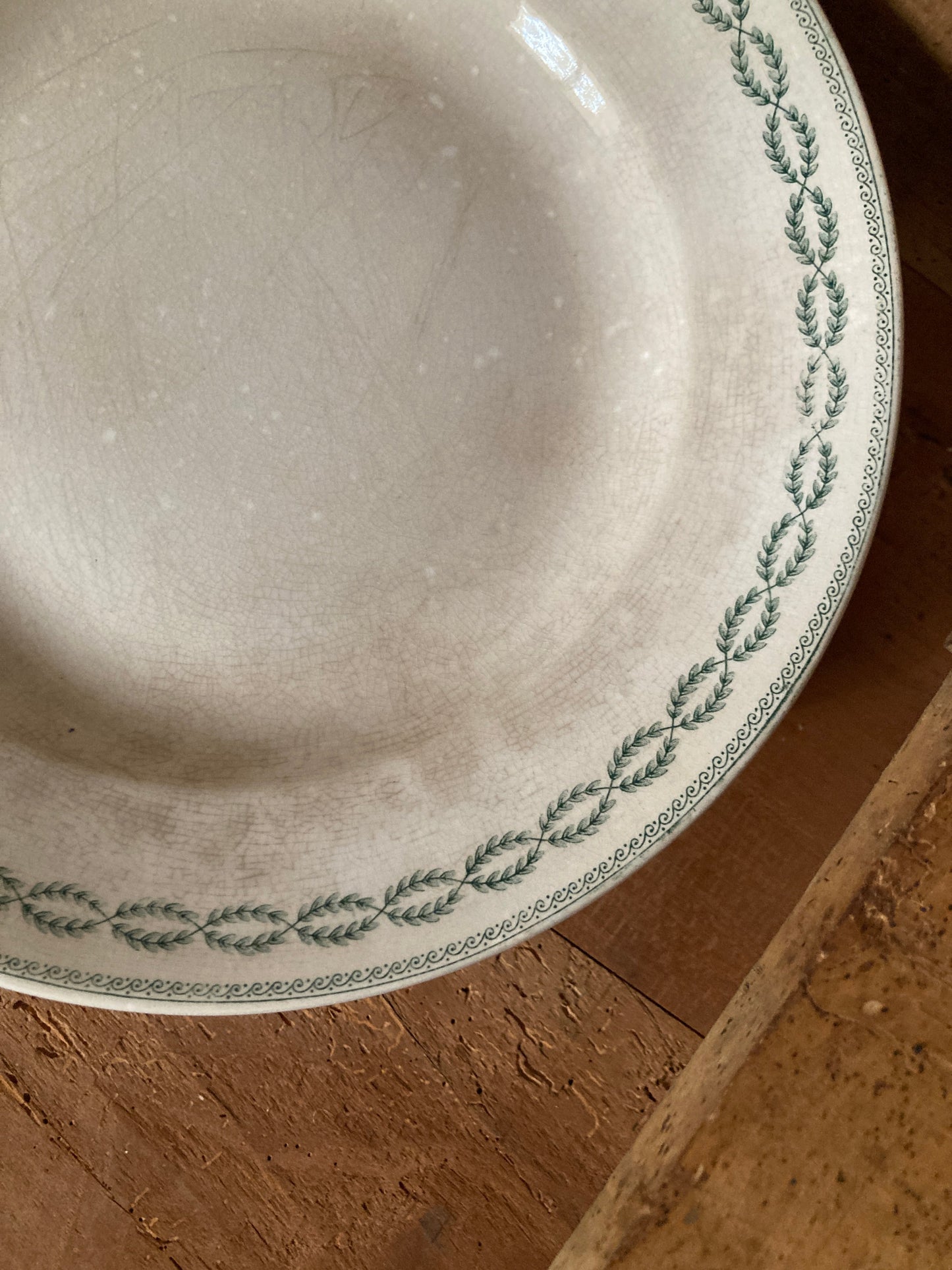 Nomibis Assiette sur Piédouche