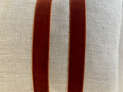 Coussin en lin - bande de velours écureuil